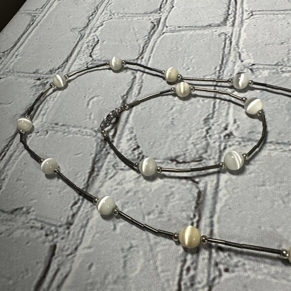 Vintage Silver Tube Bead Round White Cat Eye Glass Bead Necklace And Bracelet - Picture 10 of 13
